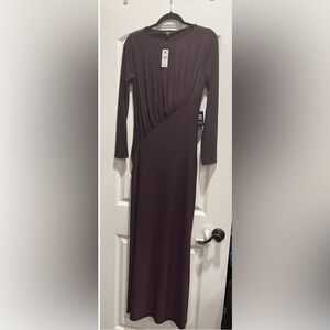 NWT Express Long Sleeve Long Dress Size M Style 46312440